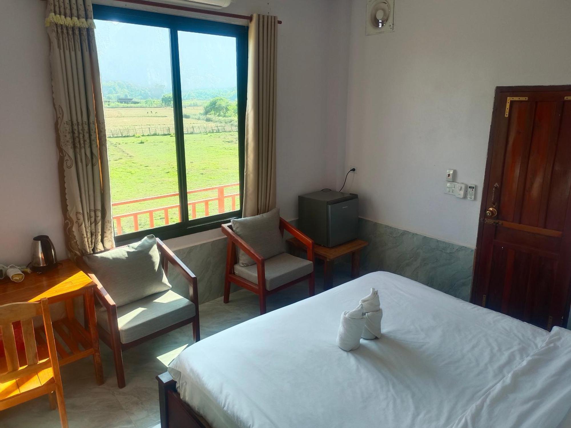 Dd Guesthouse Vang Vieng Dış mekan fotoğraf