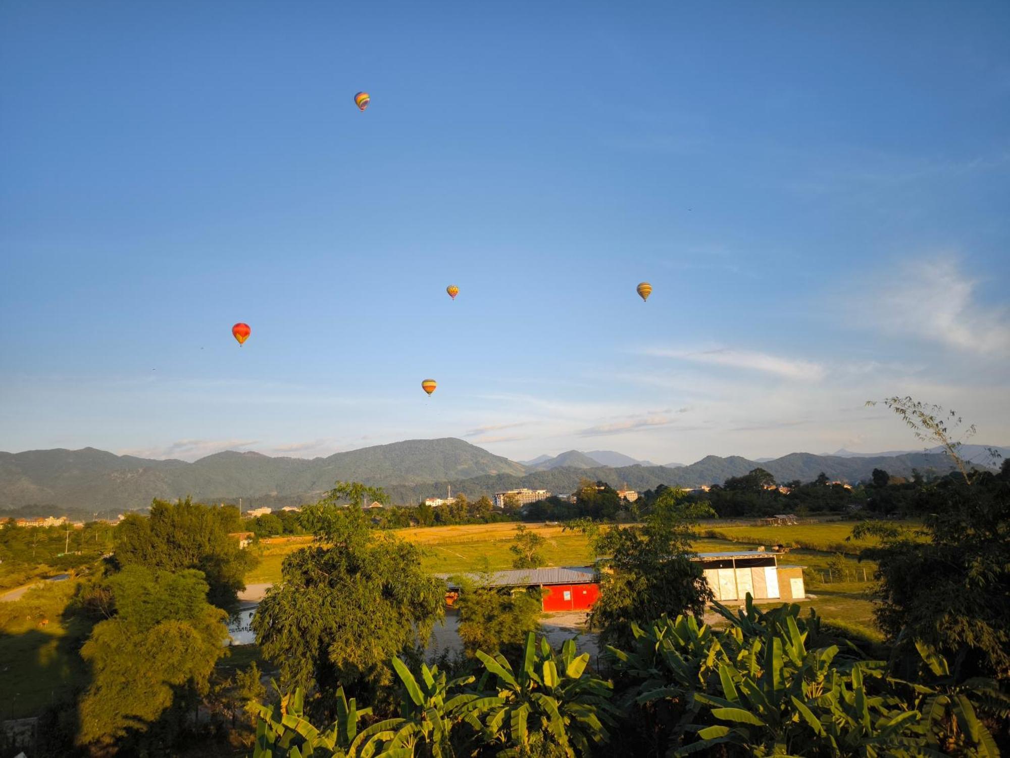 Dd Guesthouse Vang Vieng Dış mekan fotoğraf