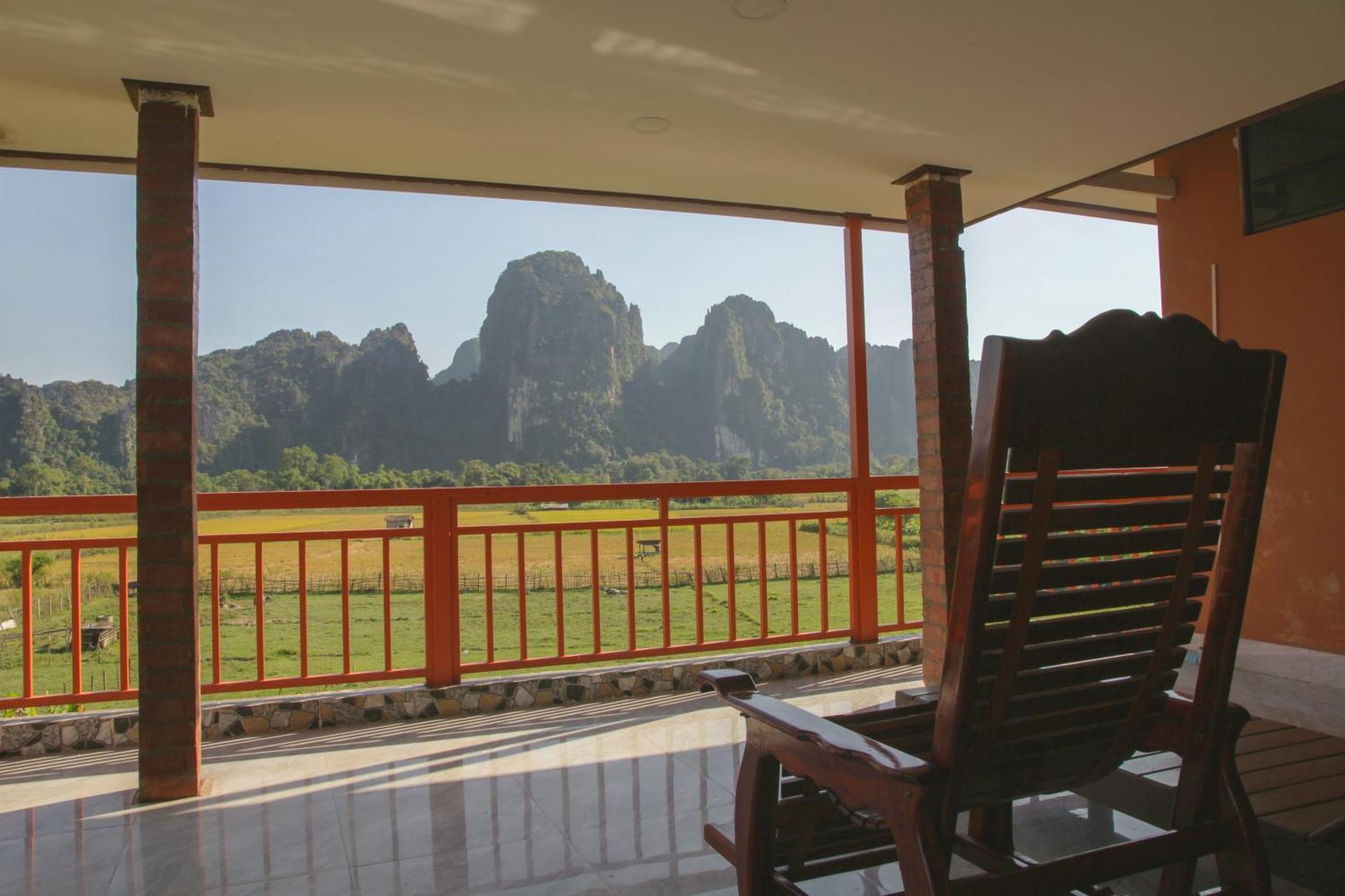 Dd Guesthouse Vang Vieng Dış mekan fotoğraf