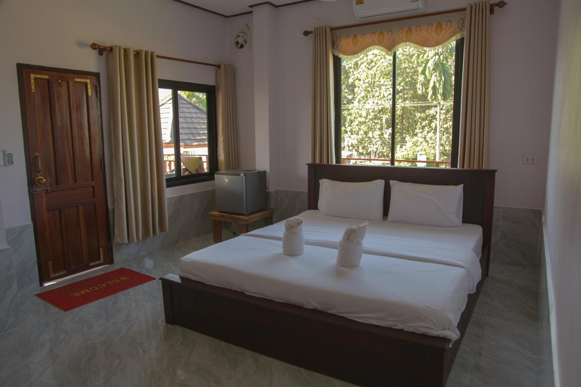 Dd Guesthouse Vang Vieng Dış mekan fotoğraf